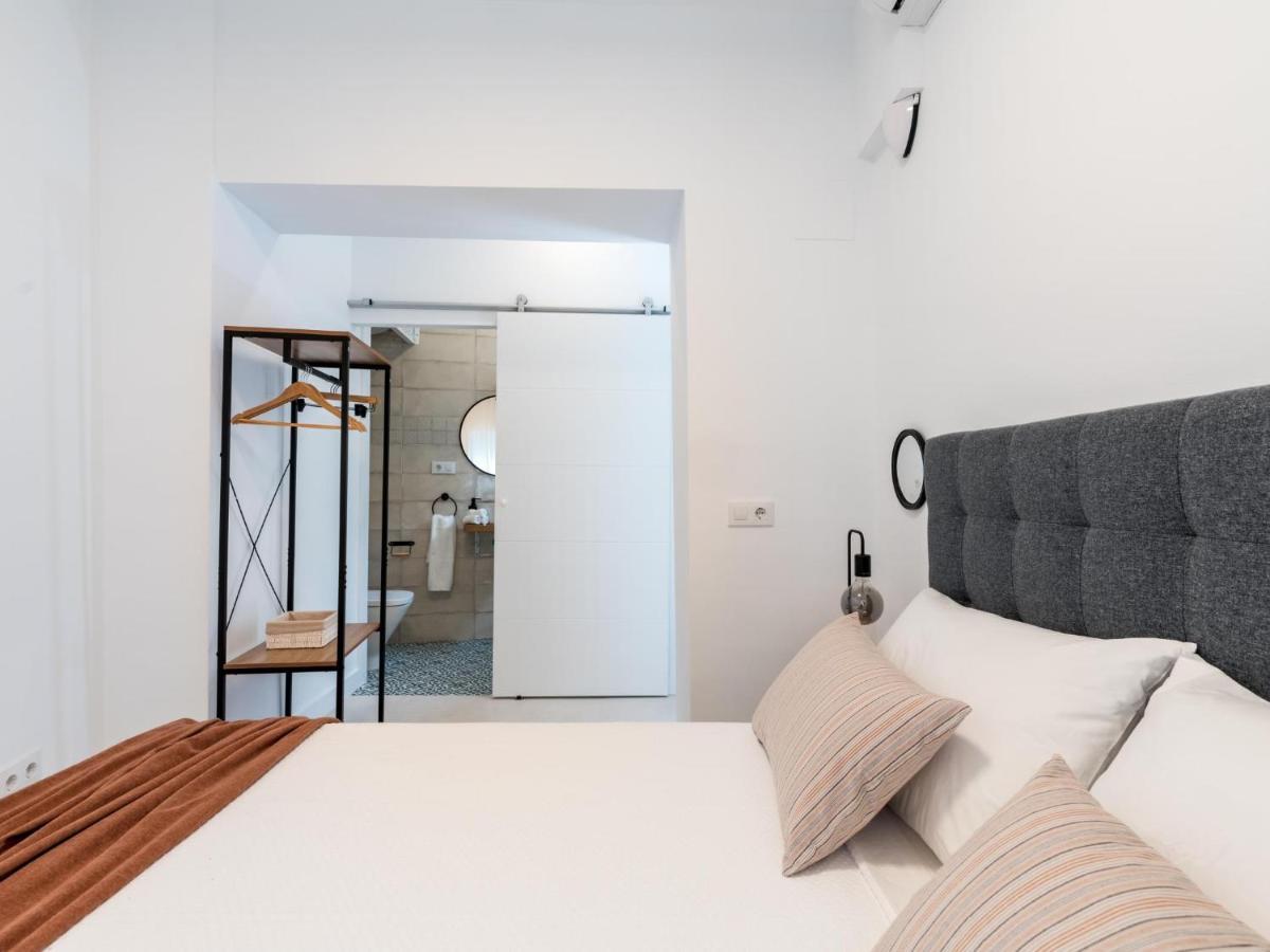 Unique Homes La Juderia Parking & Jacuzzi Sevilla Buitenkant foto
