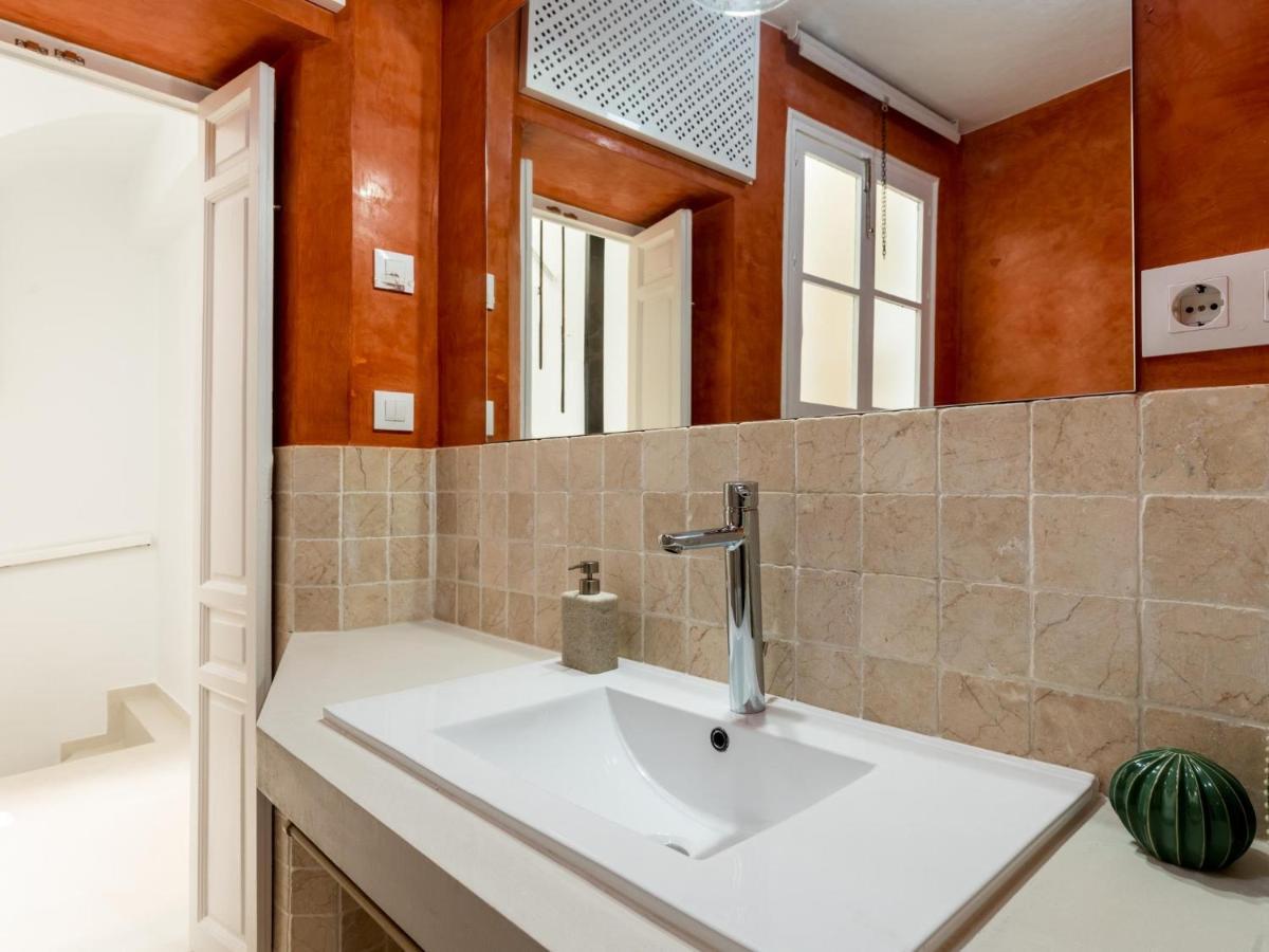 Unique Homes La Juderia Parking & Jacuzzi Sevilla Buitenkant foto